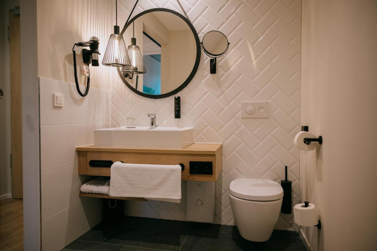 Loom Hotel & Skybar Eislingen Bagian luar foto