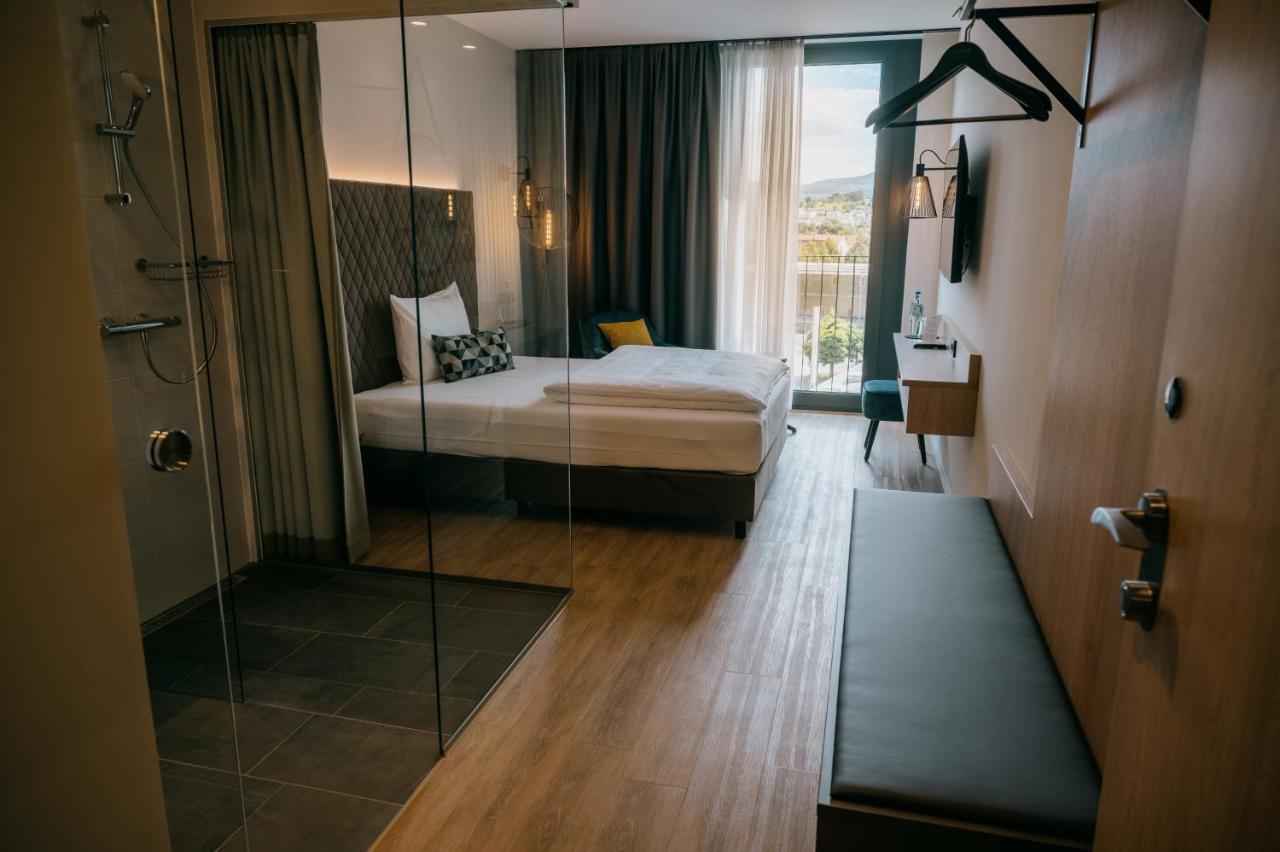 Loom Hotel & Skybar Eislingen Bagian luar foto