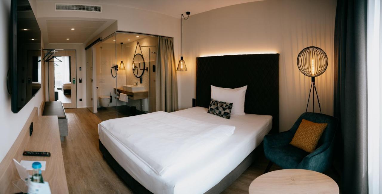 Loom Hotel & Skybar Eislingen Bagian luar foto