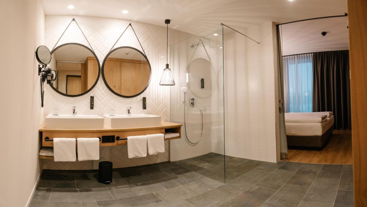 Loom Hotel & Skybar Eislingen Bagian luar foto