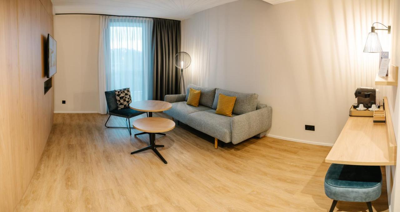Loom Hotel & Skybar Eislingen Bagian luar foto